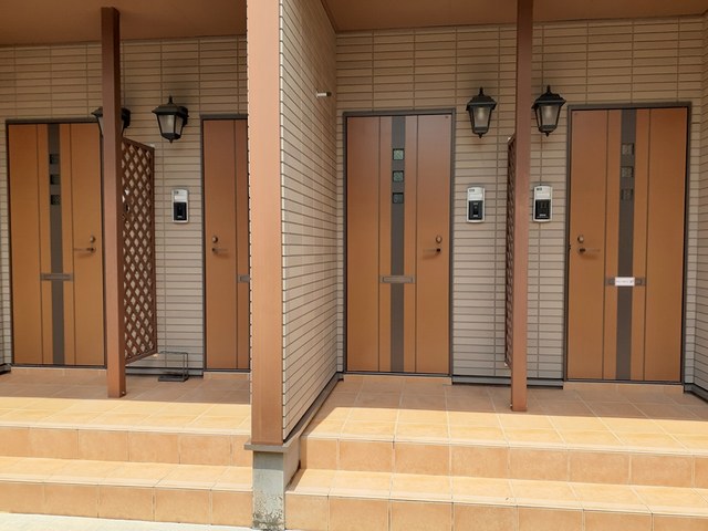 14/20 エントランス