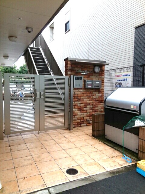 14/20 エントランス