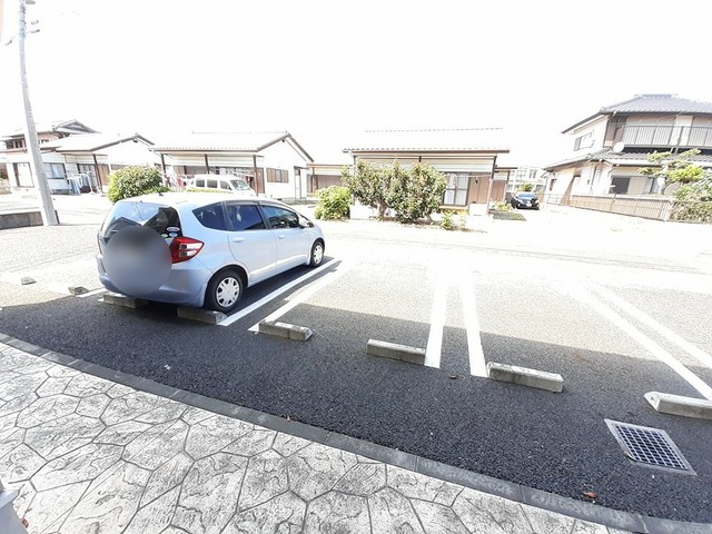 14/20 駐車場