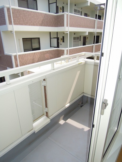 13/20 バルコニー