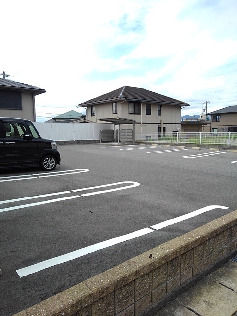 14/23 駐車場