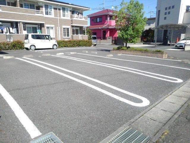 14/20 駐車場
