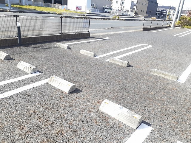 14/20 駐車場