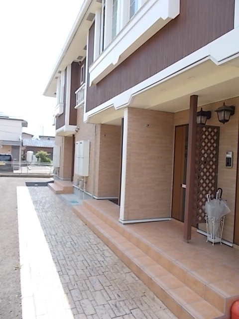 13/20 エントランス