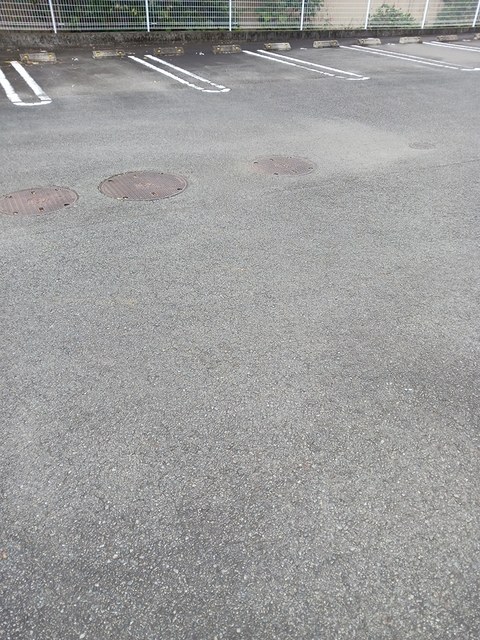 17/23 駐車場