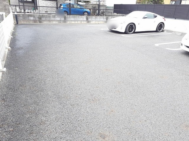 14/20 駐車場