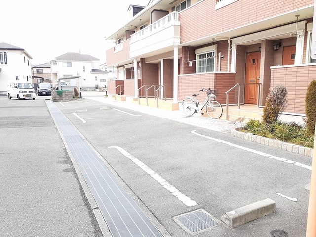 14/20 駐車場
