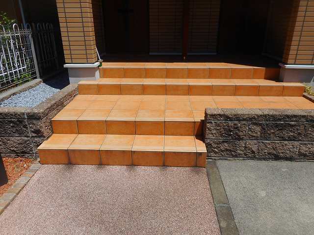 20/30 エントランス