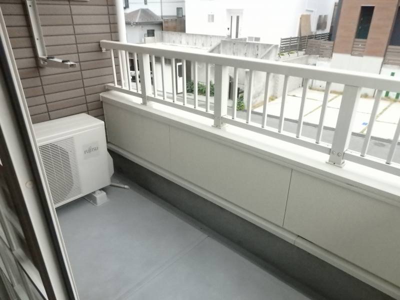 13/22 バルコニー