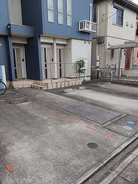 14/21 駐車場
