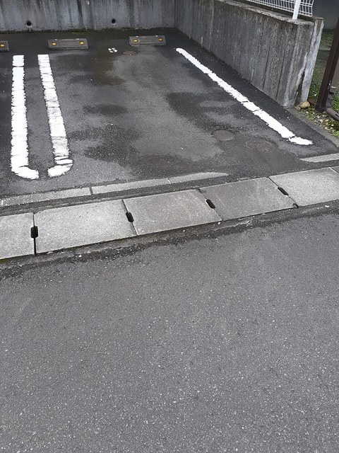 19/26 駐車場