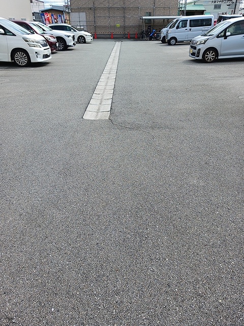 2/8 駐車場