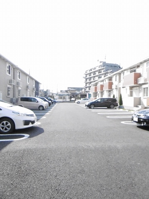 14/22 駐車場