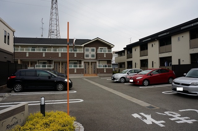 14/20 駐車場