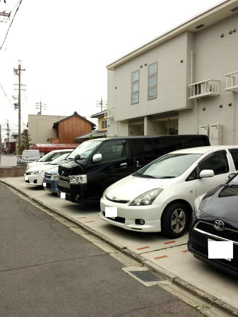 14/21 駐車場
