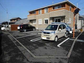 14/20 駐車場