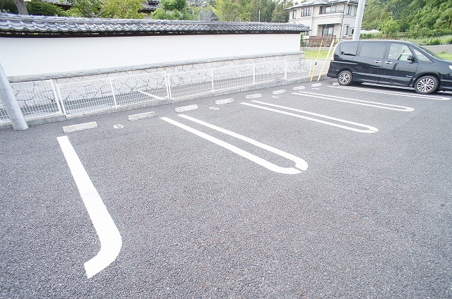 14/20 駐車場