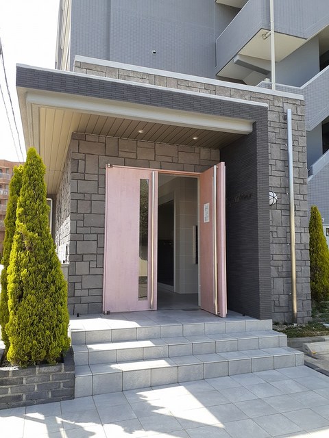 13/21 エントランス