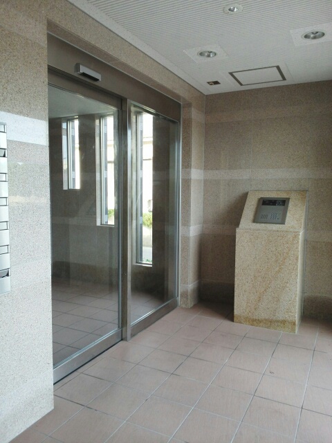 13/24 エントランス