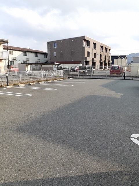 14/20 駐車場