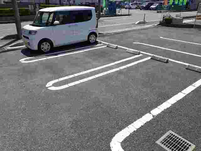 14/20 駐車場