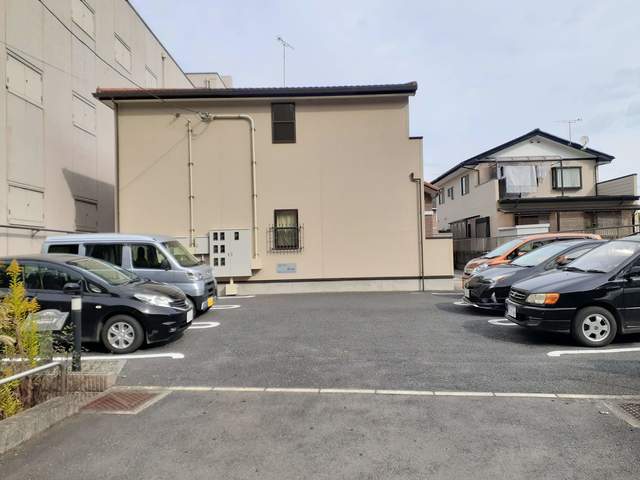 14/20 駐車場