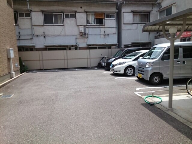 14/20 駐車場