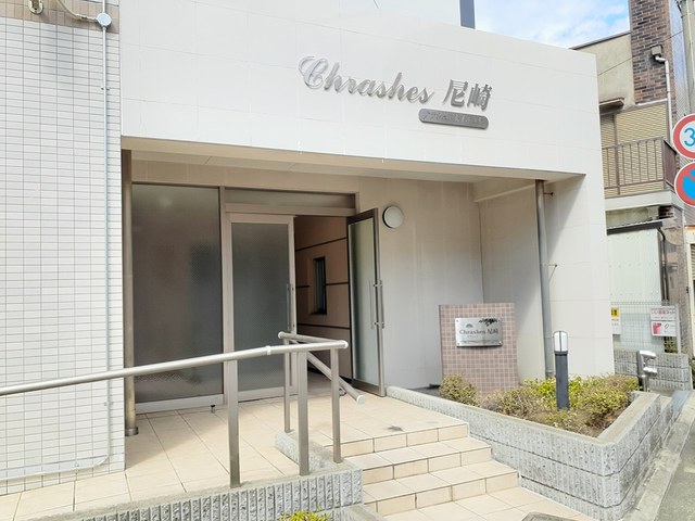 14/20 エントランス