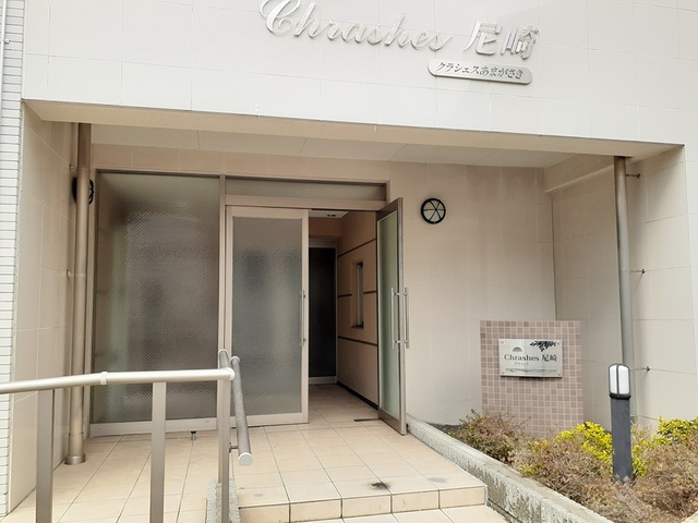 14/20 エントランス