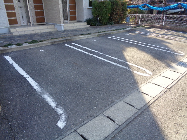 14/20 駐車場