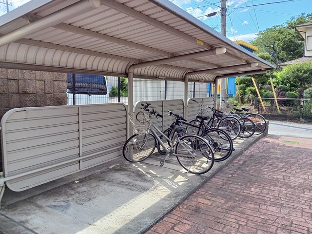 13/20 エントランス