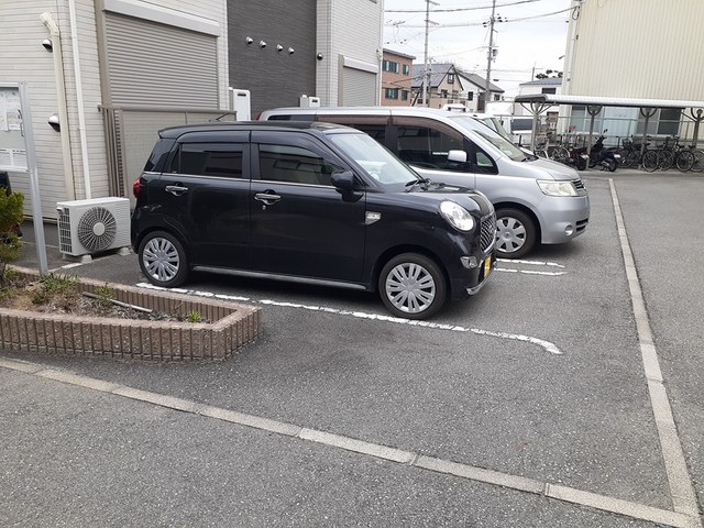 14/20 駐車場