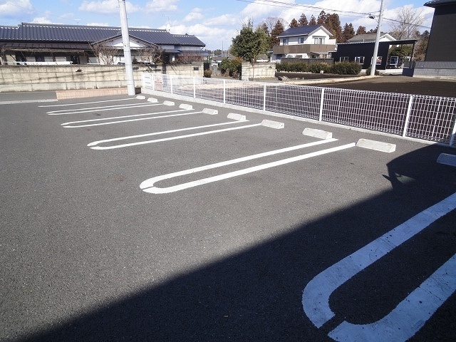 14/20 駐車場
