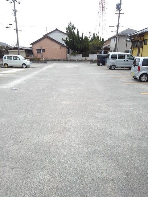 2/10 駐車場