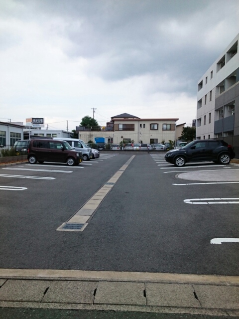 14/20 駐車場