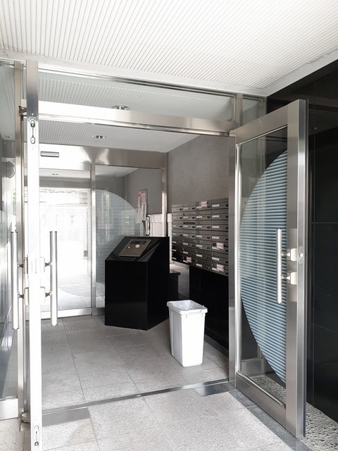 14/22 エントランス