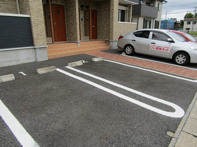 14/20 駐車場