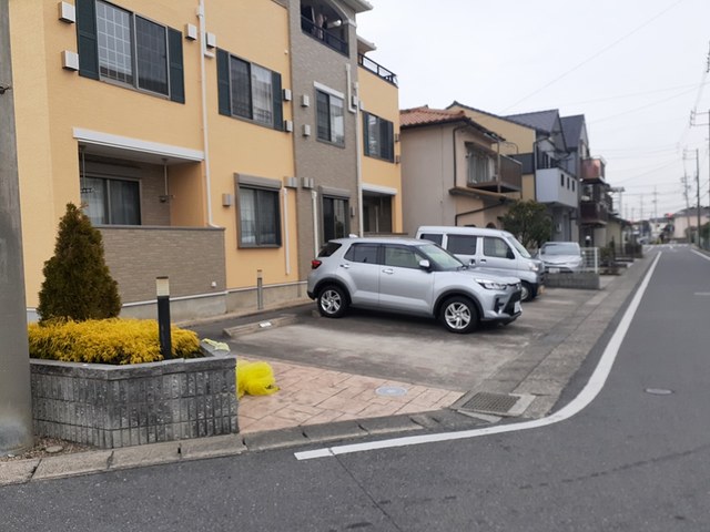 16/22 駐車場