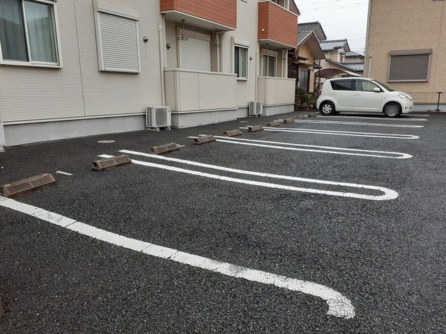 14/20 駐車場