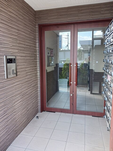 14/20 エントランス