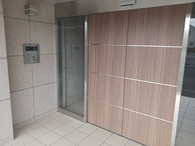 14/24 エントランス