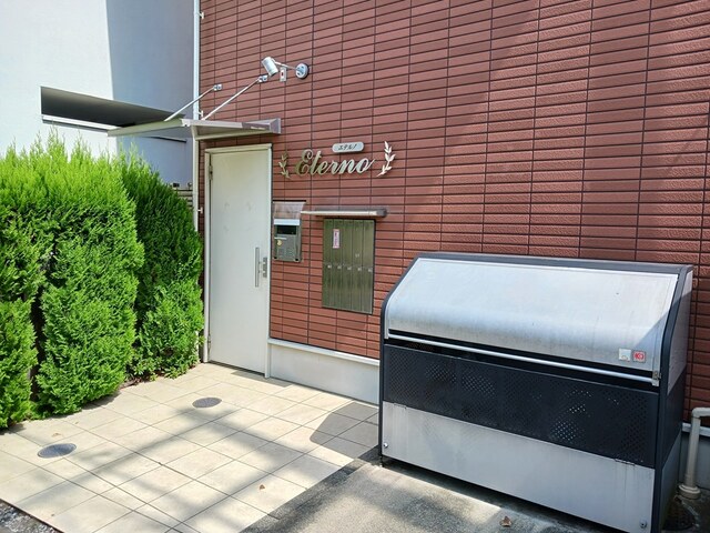 14/20 エントランス