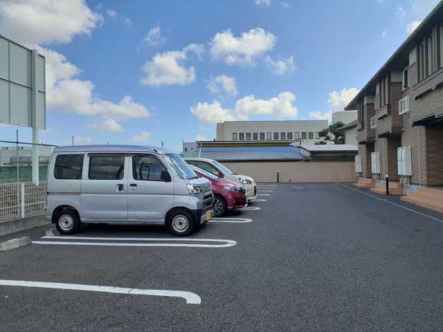 14/20 駐車場