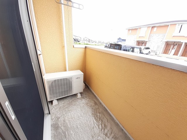 13/22 バルコニー