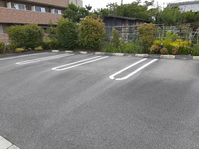 14/20 駐車場