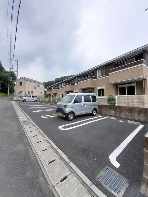 14/23 駐車場