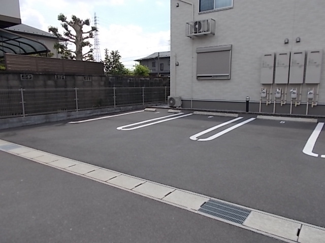 14/20 駐車場