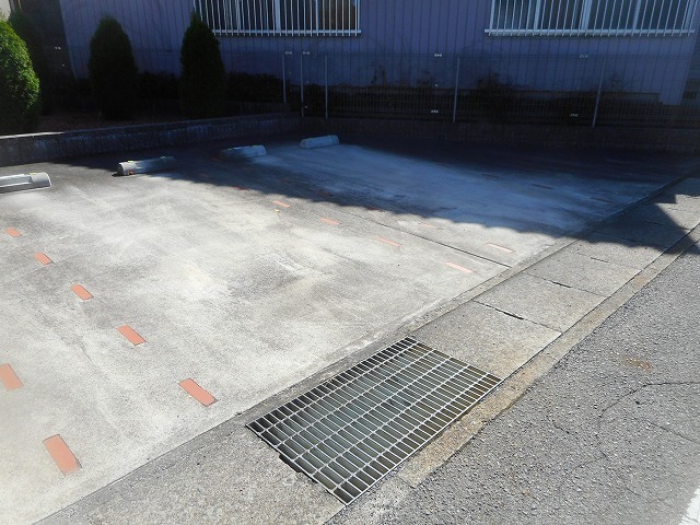 14/21 駐車場