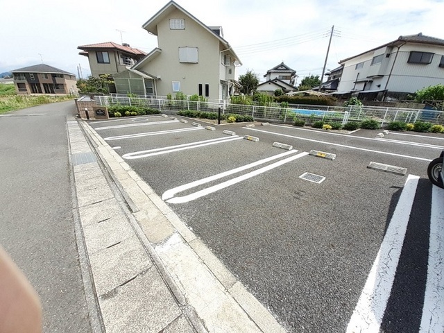 14/20 駐車場