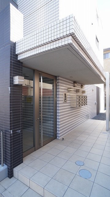 13/20 エントランス